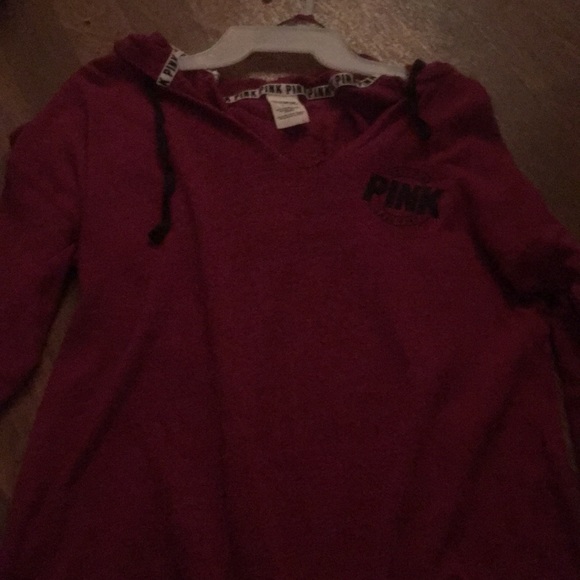 pullover - Picture 1 of 2